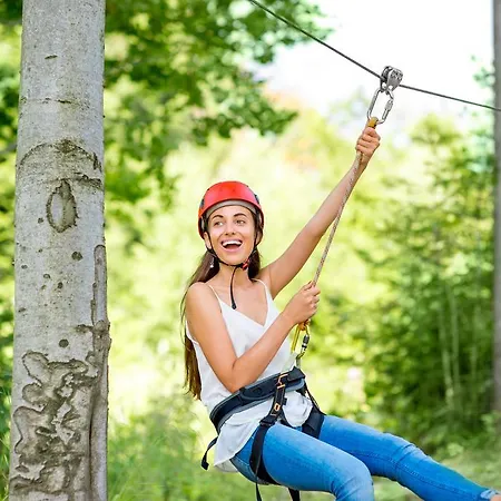 Gold Lux 아파트 *