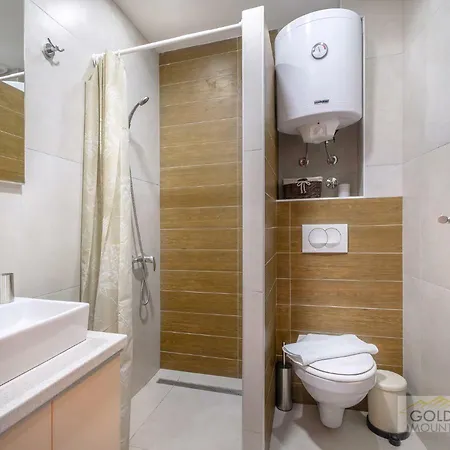 Gold Lux 아파트 카파오닉