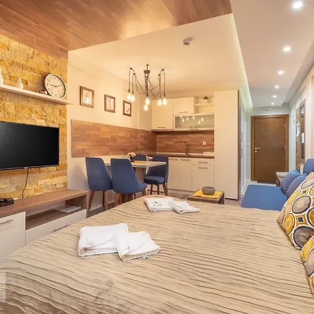 Gold Lux 아파트 카파오닉