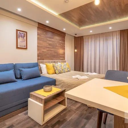 Gold Lux Apartment
